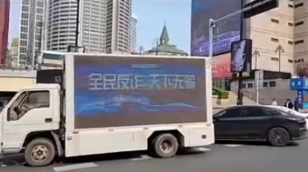 崔阿扎给天佑买衣服花7万，这俩最近好甜！丈门小根嘲讽祁天道：怎么混到一线的？(图7)