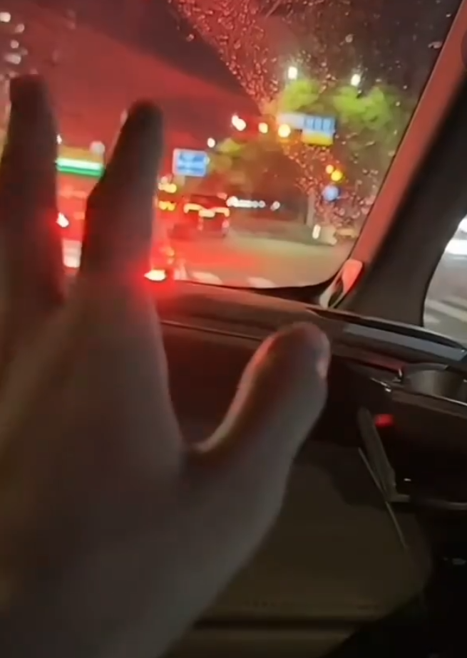 九天分析:崔阿扎天佑为何能修成正果结婚?丁一谈师父祁天道:归来依旧是热度王(图7) 九天分析:崔阿扎天佑为何能修成正果结婚?丁一谈师父祁天道:归来依旧是热度王(图7)