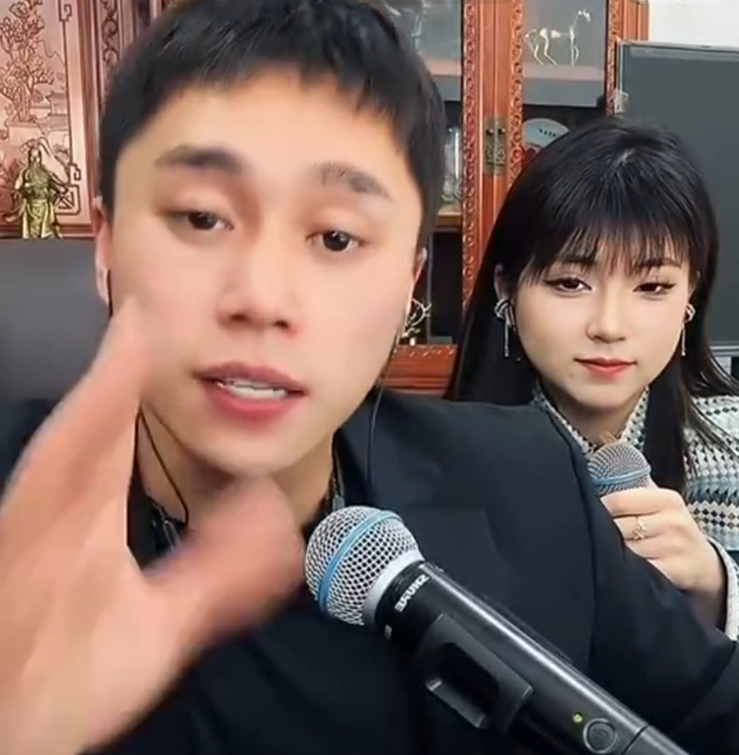祁天道户外也有人搅和,他现在挺难,刘二狗连麦天佑攀交情商业互吹(图6) 祁天道户外也有人搅和,他现在挺难,刘二狗连麦天佑攀交情商业互吹(图6)