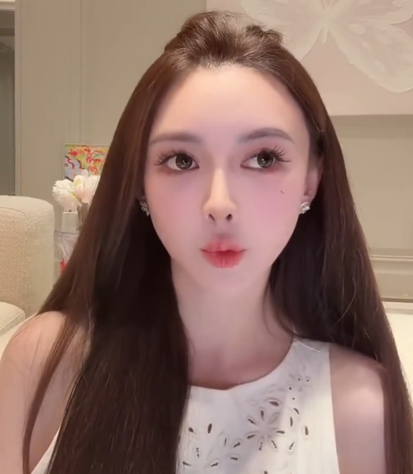 沈曼大放狠话:多大的PK我都接,叶珂回应热搜争议,自曝停播真相(图6) 沈曼大放狠话:多大的PK我都接,叶珂回应热搜争议,自曝停播真相(图6)