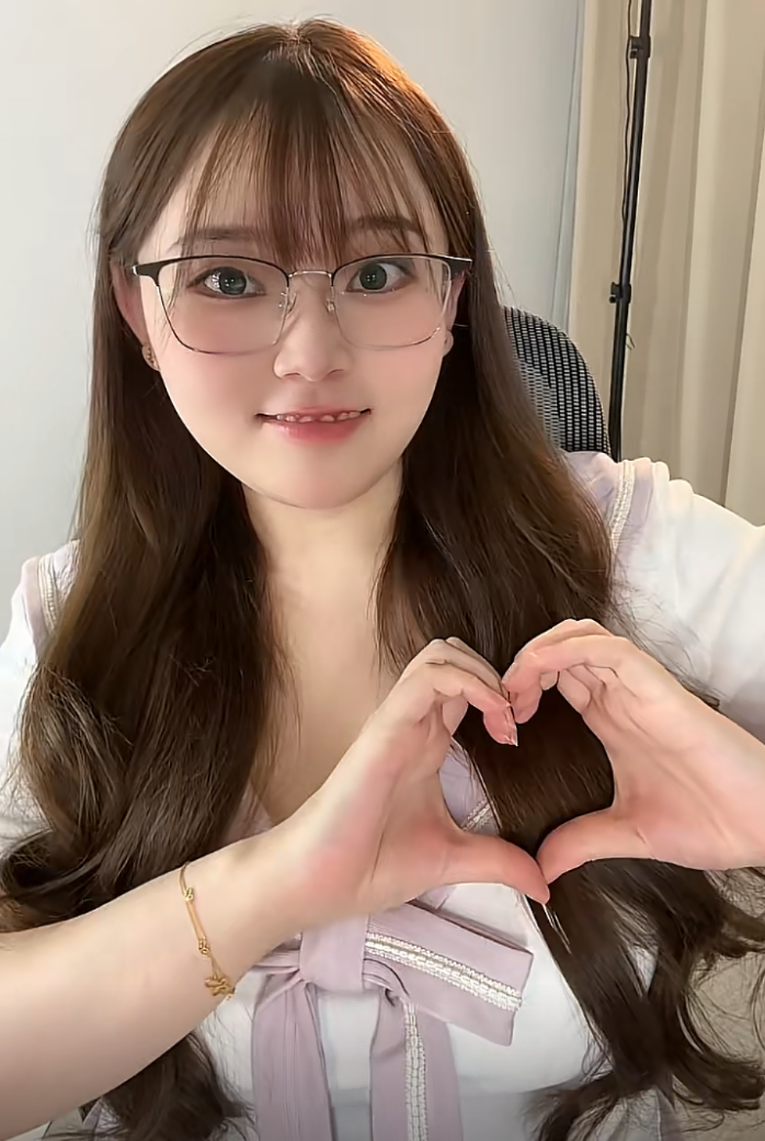已经准备好擦边了!酥酥复出否认生子,自曝将转型娱乐PK主播(图3) 已经准备好擦边了!酥酥复出否认生子,自曝将转型娱乐PK主播(图3)