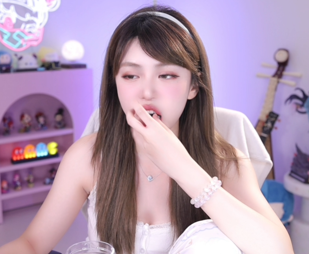 周淑怡首封7天?怒怼超管反被严惩!小洲深情告白YY:感恩平台成就自我(图1) 周淑怡首封7天?怒怼超管反被严惩!小洲深情告白YY:感恩平台成就自我(图1)