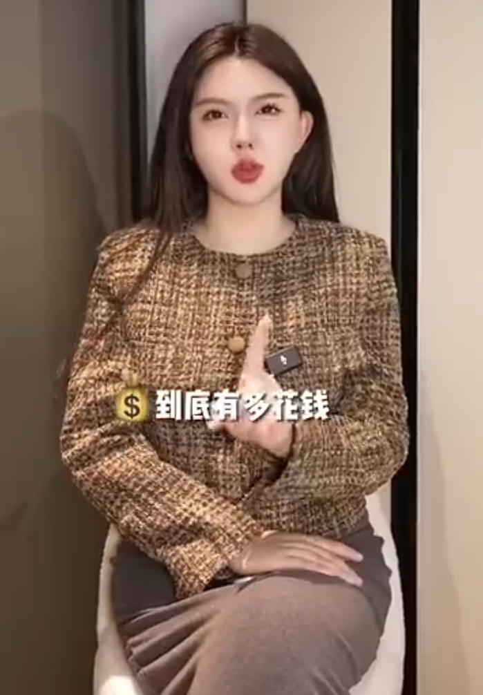 韩安冉称生10个孩子也能养活，百万网红克里西账号被封，低俗网红该凉了？(图1)