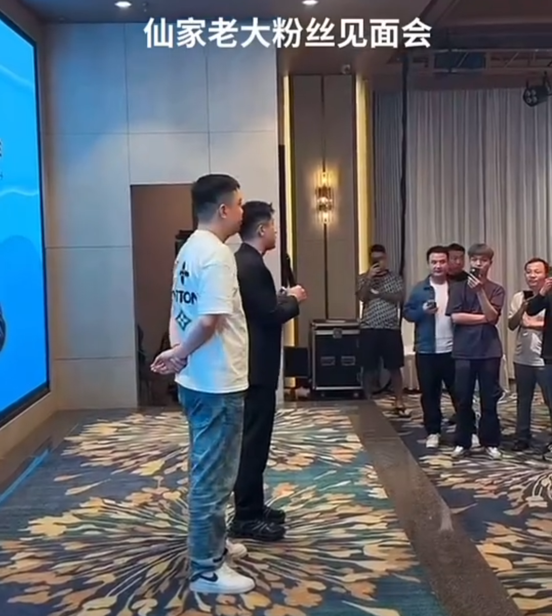 牌牌琦致歉否比赛认演“剧本”,仙洋取消商丘酒吧商演,改为粉丝见面会(图6) 牌牌琦致歉否比赛认演“剧本”,仙洋取消商丘酒吧商演,改为粉丝见面会(图6)