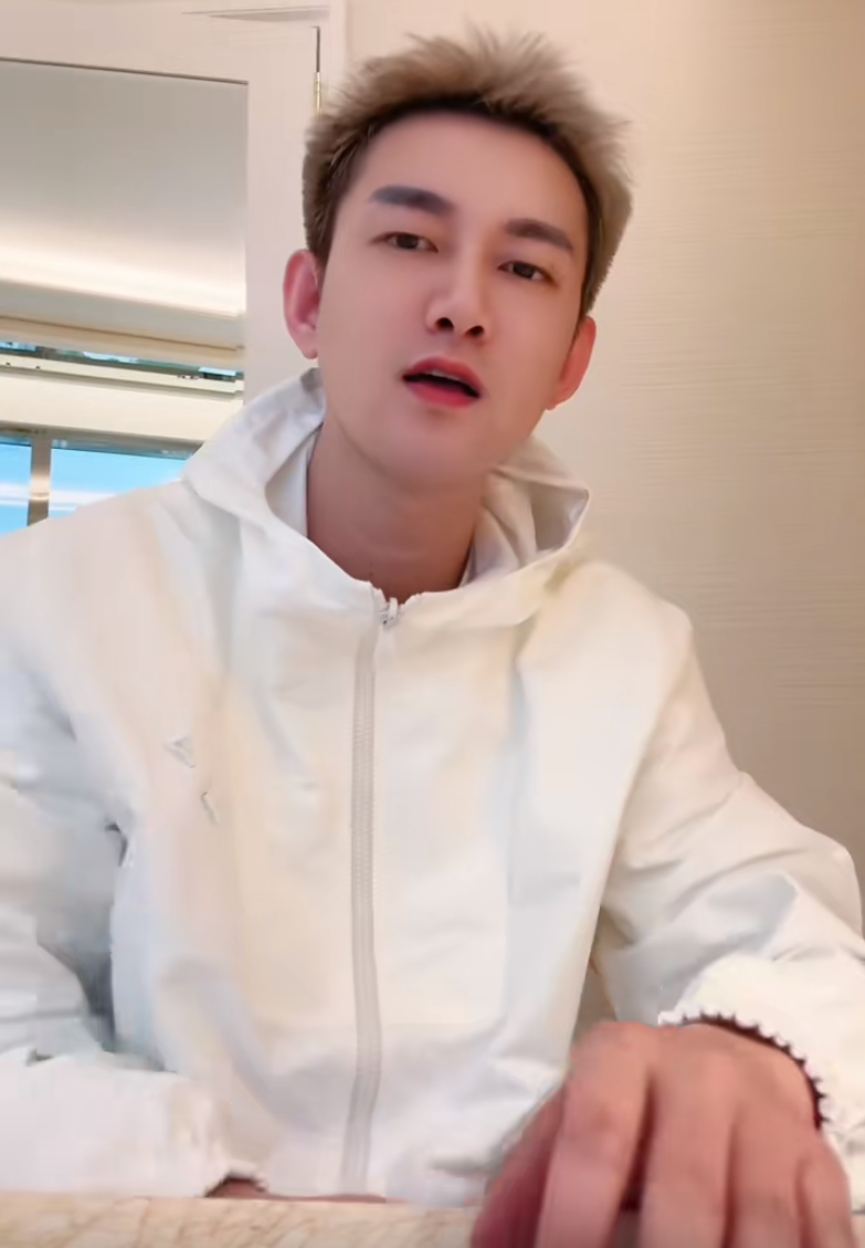阿哲首秀主播名单,三斤童锦程老利吴迪等!小白龙否认诋毁前任:干不出那事(图2) 阿哲首秀主播名单,三斤童锦程老利吴迪等!小白龙否认诋毁前任:干不出那事(图2)