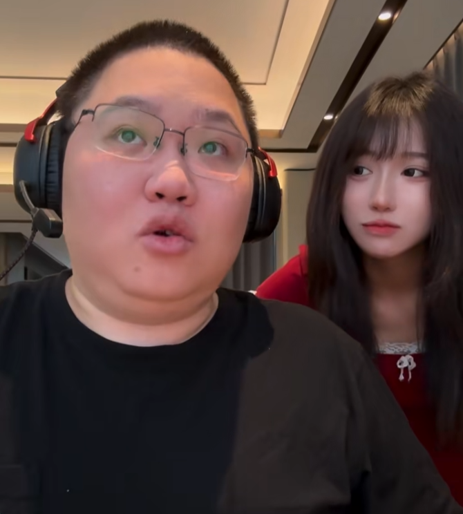 游戏主播要大迁徙了?呆妹儿抖音首秀,与PDD组队开黑三角洲(图5) 游戏主播要大迁徙了?呆妹儿抖音首秀,与PDD组队开黑三角洲(图5)