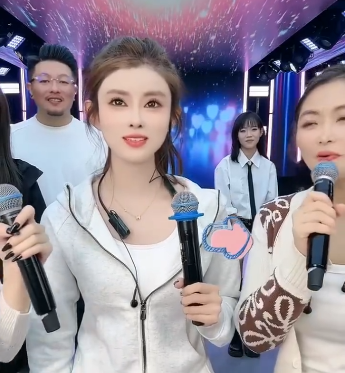 韩安冉与前夫宋浩然恋爱?复合但不领证!仙洋回应恋情:合适自会官宣(图5) 韩安冉与前夫宋浩然恋爱?复合但不领证!仙洋回应恋情:合适自会官宣(图5)