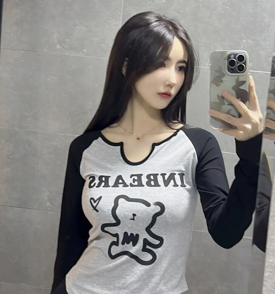 有纹身还抽烟喝酒,美女主播专场前男友,分手因被他妈妈嫌弃(图3) 有纹身还抽烟喝酒,美女主播专场前男友,分手因被他妈妈嫌弃(图3)