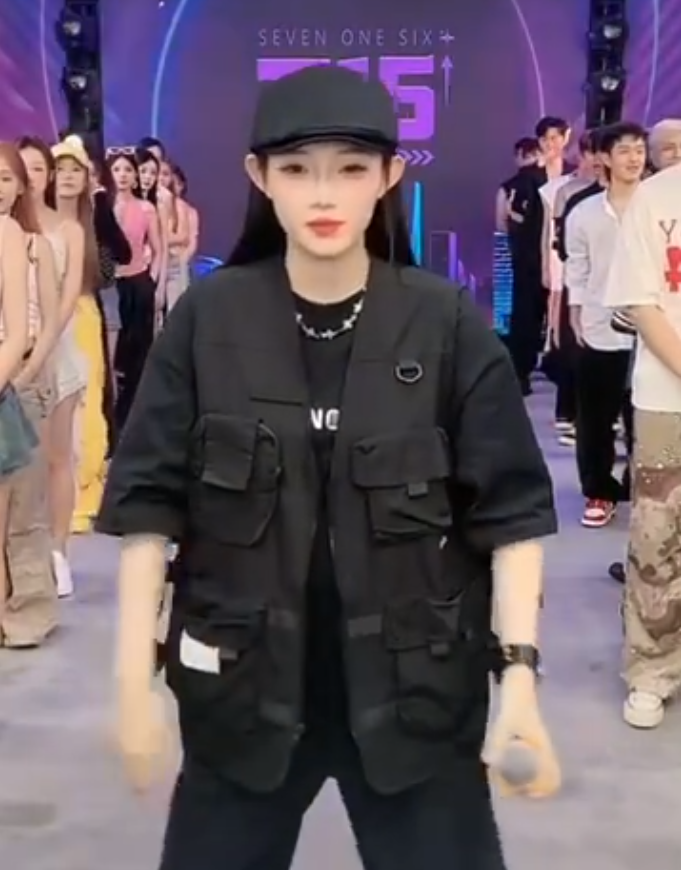 牌牌琦批雅儿娇妹团播不化妆,粉丝提醒小炸串花百万作风有问题?(图1) 牌牌琦批雅儿娇妹团播不化妆,粉丝提醒小炸串花百万作风有问题?(图1)