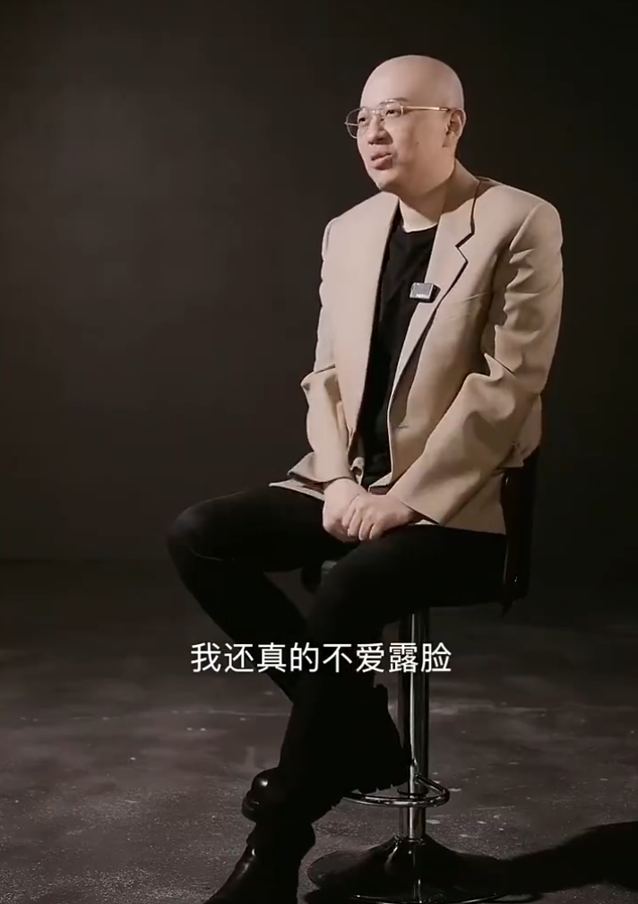方丈回怼网友:我满嘴脏话却修路捐钱!伽柏力挺刘二狗,为你重启账号!(图5) 方丈回怼网友:我满嘴脏话却修路捐钱!伽柏力挺刘二狗,为你重启账号!(图5)