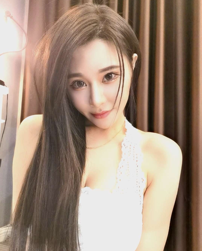 神豪大哥想“打包”女主播,被要价8000万年薪,可马上到你家楼下(图7) 神豪大哥想“打包”女主播,被要价8000万年薪,可马上到你家楼下(图7)