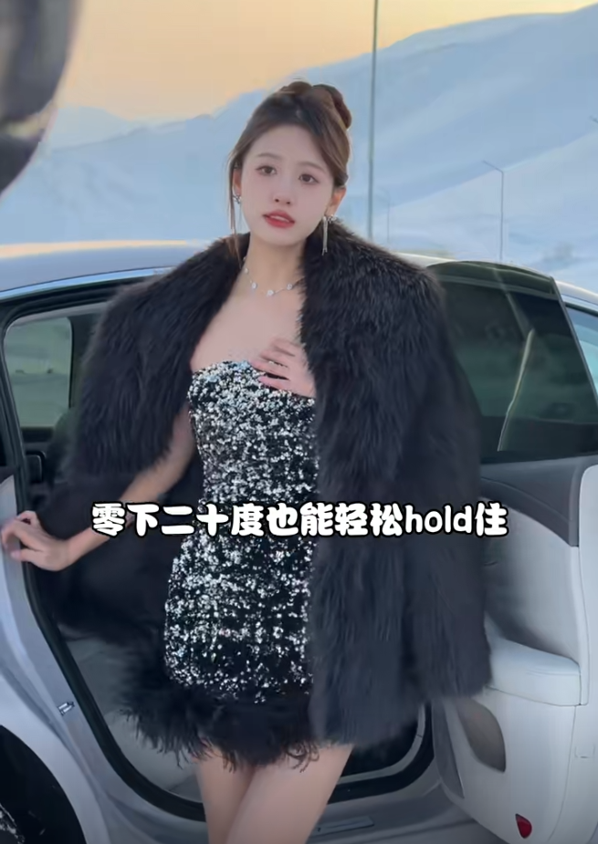 “蓝衣女神”做妈妈了,一栗小莎子官宣产子,在孕期内仍坚持工作(图4) “蓝衣女神”做妈妈了,一栗小莎子官宣产子,在孕期内仍坚持工作(图4)