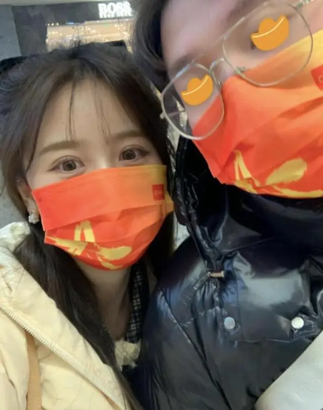 “蓝衣女神”做妈妈了,一栗小莎子官宣产子,在孕期内仍坚持工作(图8) “蓝衣女神”做妈妈了,一栗小莎子官宣产子,在孕期内仍坚持工作(图8)