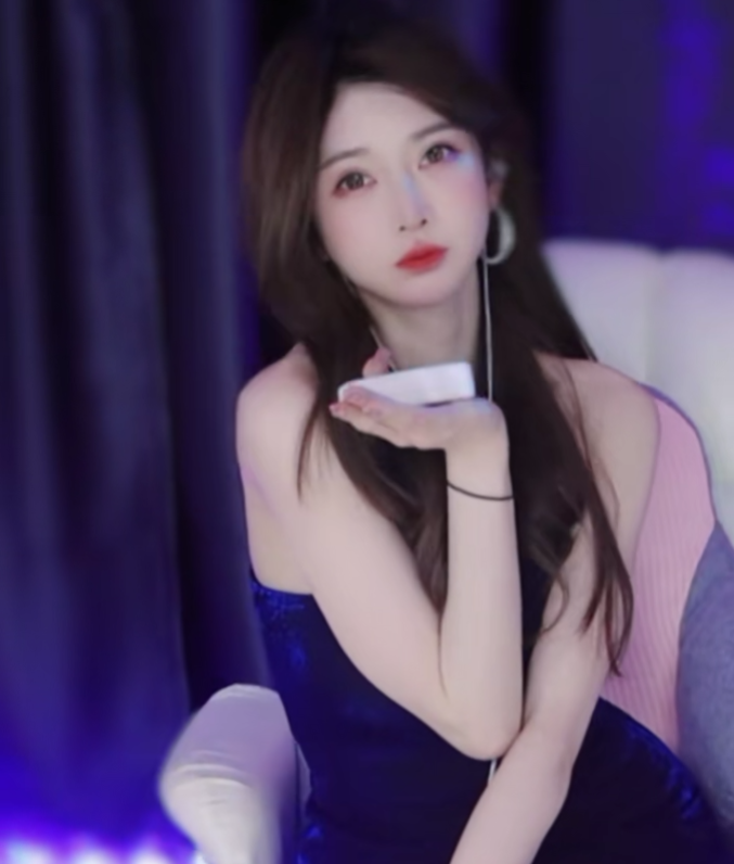 女主播自曝“天价陪酒”,真一杯下肚就走人,大哥气炸:这是诈骗(图4) 女主播自曝“天价陪酒”,真一杯下肚就走人,大哥气炸:这是诈骗(图4)