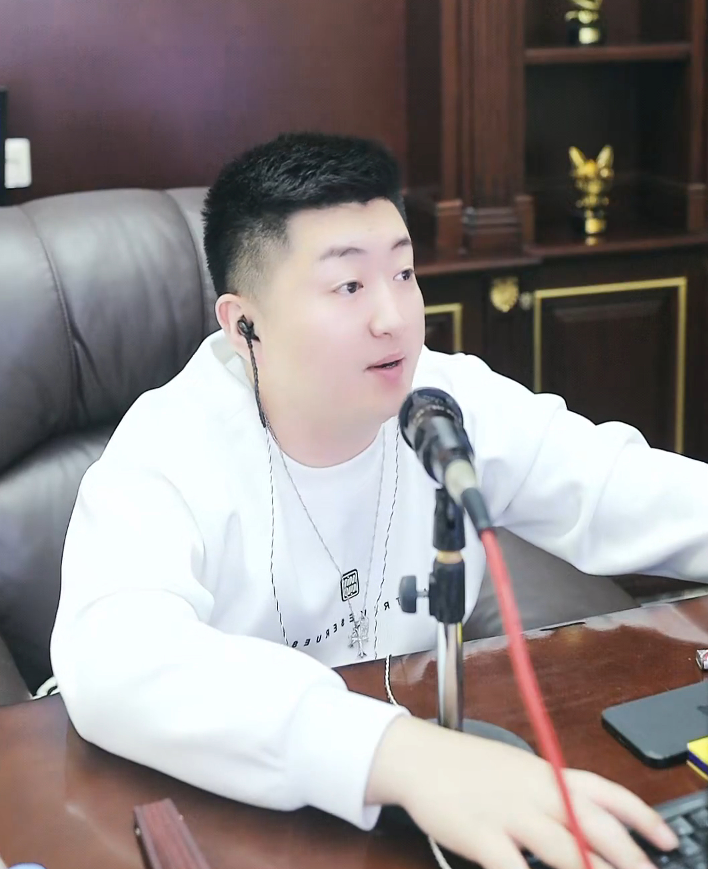 天佑喊话前任陈静莹：有事私下说！官司慢慢打，小洲话社正式分手(图4)