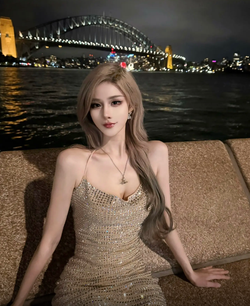 由奢入俭难!美女主播坦言:就算给1万死工资,也不可能去上班(图5) 由奢入俭难!美女主播坦言:就算给1万死工资,也不可能去上班(图5)