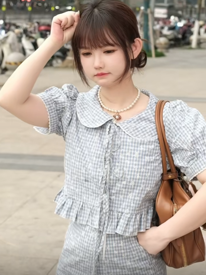 郭美美又“作妖”?直播间卖“泰国娃娃”被封,饭思思停播真相曝光!合约到期(图6) 郭美美又“作妖”?直播间卖“泰国娃娃”被封,饭思思停播真相曝光!合约到期(图6)