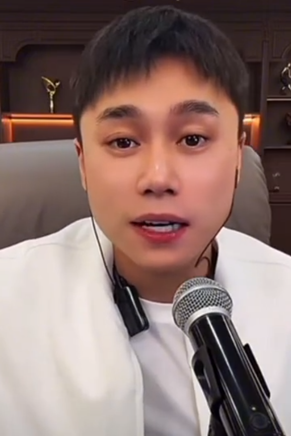 “反诈老陈”年收入31万上热搜,刘二狗回应机房人气质疑,就是有人眼红(图6) “反诈老陈”年收入31万上热搜,刘二狗回应机房人气质疑,就是有人眼红(图6)