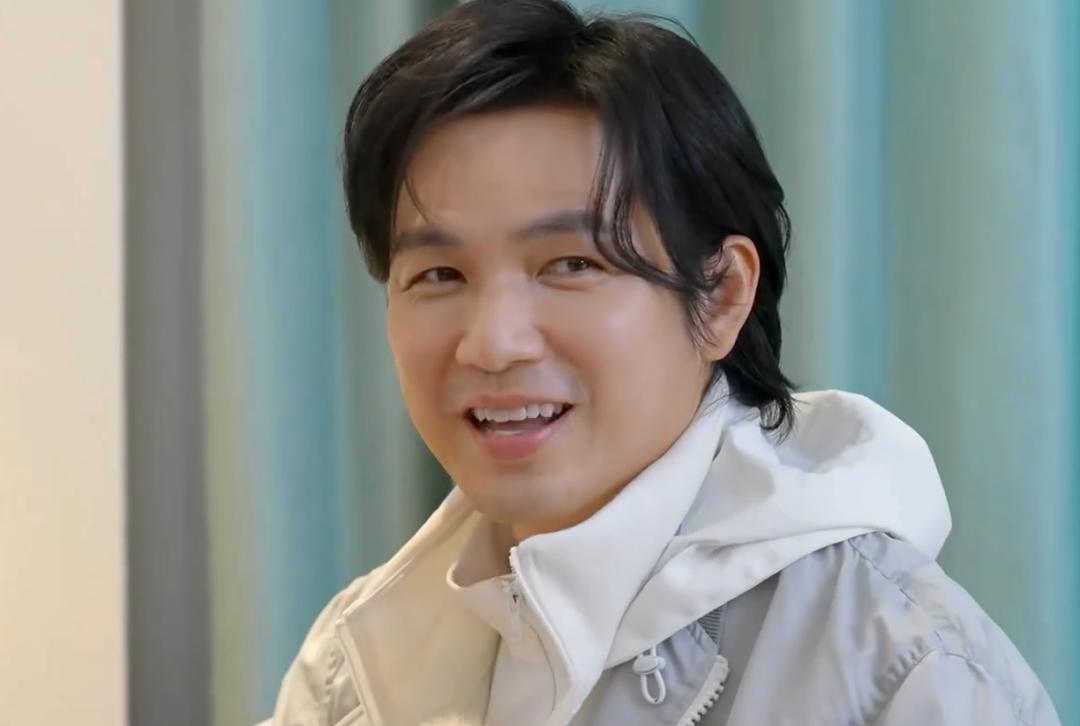 整容的5位男星：削骨、打针、垫鼻梁个个不手软，顺其自然不好吗(图9)