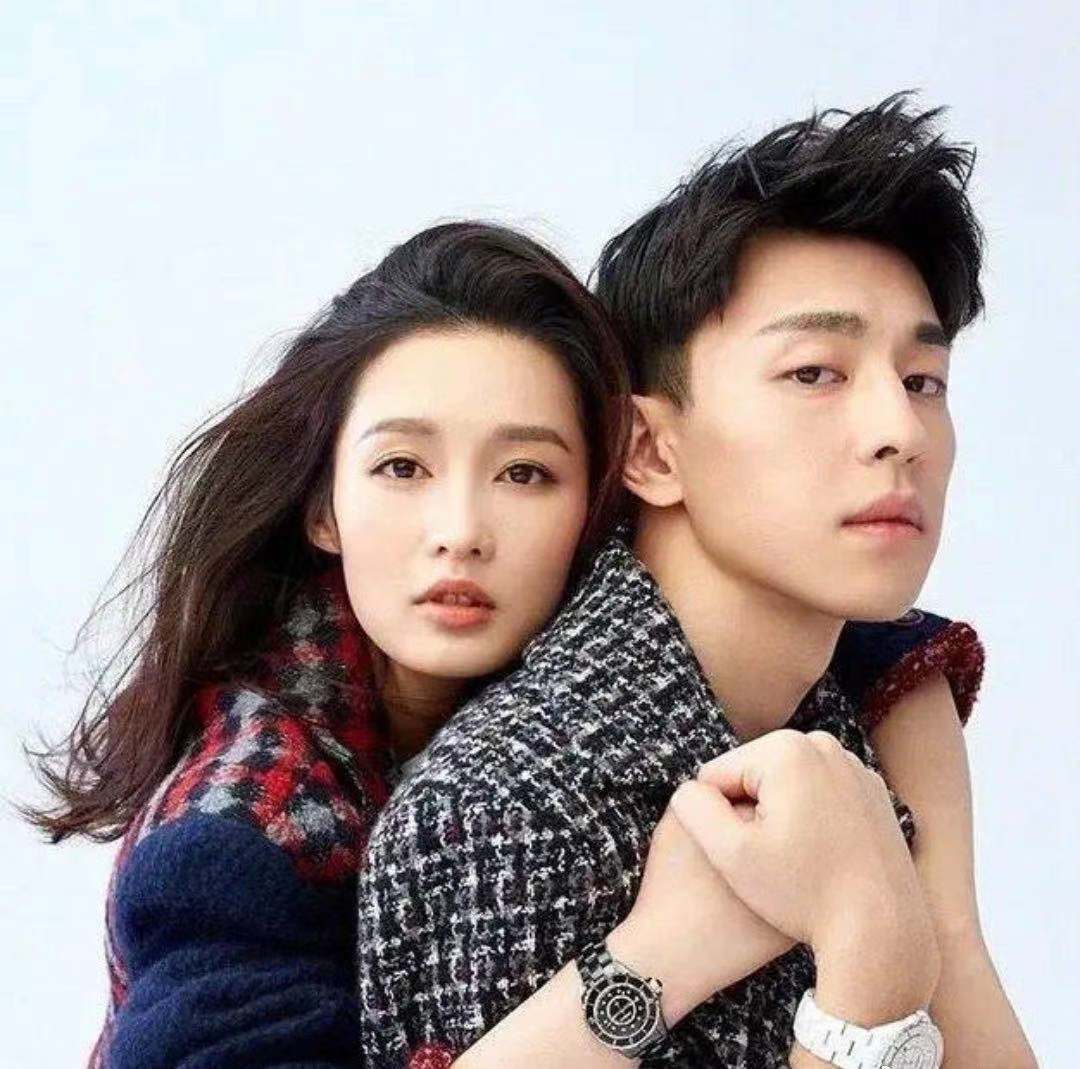 邓伦李沁无名指戴戒指，曾换过情侣头像，是炒作还是恋爱？(图8)