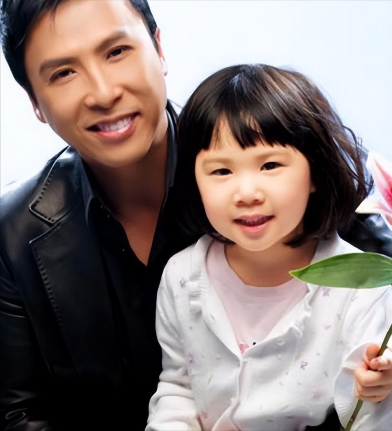 孩子成“照妖镜”？这6位明星整没整容，看孩子就知道了(图25)