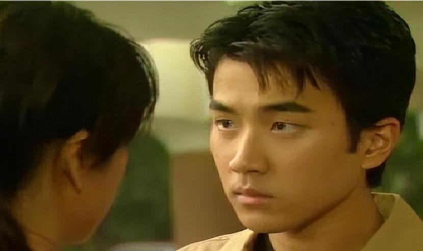 孩子成“照妖镜”？这6位明星整没整容，看孩子就知道了(图6)