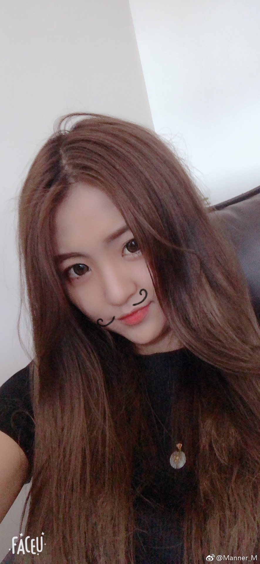 抖音唱歌达人M哥私房照合集第5张