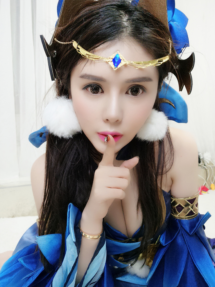 斗鱼美女人气主播张琪格COS貂蝉仲夏夜之梦写真照片第4张