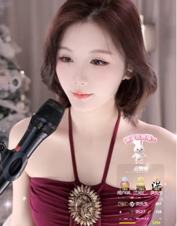 下个路口见!头部女主播最后一次抖音开播!官宣重回斗鱼!(图3) 下个路口见!头部女主播最后一次抖音开播!官宣重回斗鱼!(图3)