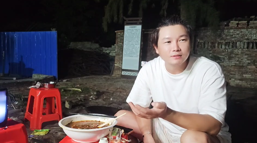 小酷、张开朗、童锦程、子圣、钱佳都是集梦创造出来的!233不刷就是畜S!阿布说道!(图1) 小酷、张开朗、童锦程、子圣、钱佳都是集梦创造出来的!233不刷就是畜S!阿布说道!(图1)