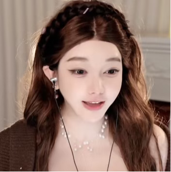 车房游轮随便送!头部女主播后悔拒绝顶级大佬重金包X!嫌对方又老又丑!苦诉当年太年轻!(图2) 车房游轮随便送!头部女主播后悔拒绝顶级大佬重金包X!嫌对方又老又丑!苦诉当年太年轻!(图2)