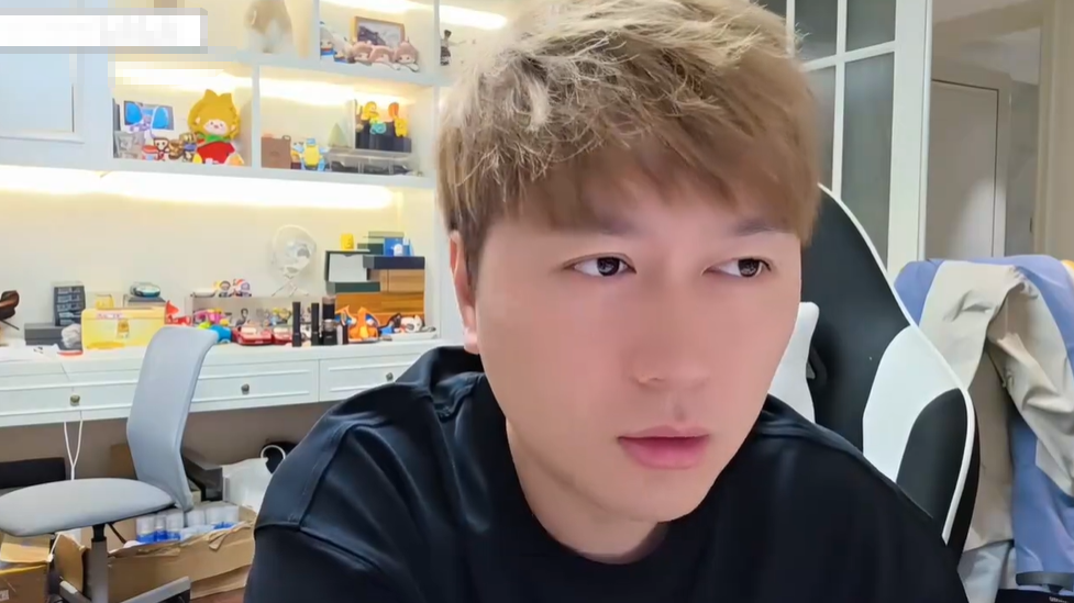 5000多万提帕加尼?吴德良赞助!小酷《爸爸去哪了》定档五一!致电乔妹!(图4) 5000多万提帕加尼?吴德良赞助!小酷《爸爸去哪了》定档五一!致电乔妹!(图4)