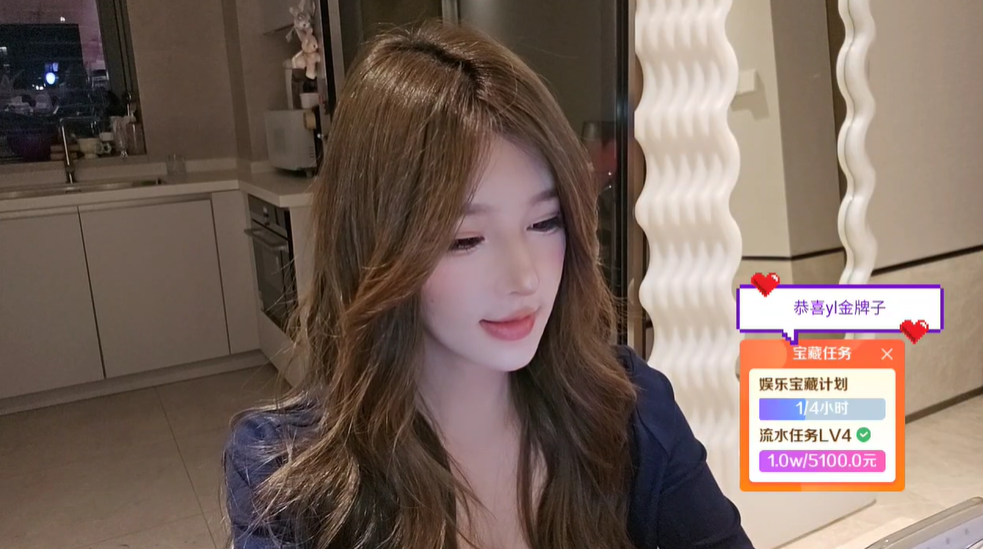 前1995电母被烫伤!小雅称她不回来播!没签合同小酷告不了自己!她表示认同!(图1) 前1995电母被烫伤!小雅称她不回来播!没签合同小酷告不了自己!她表示认同!(图1)