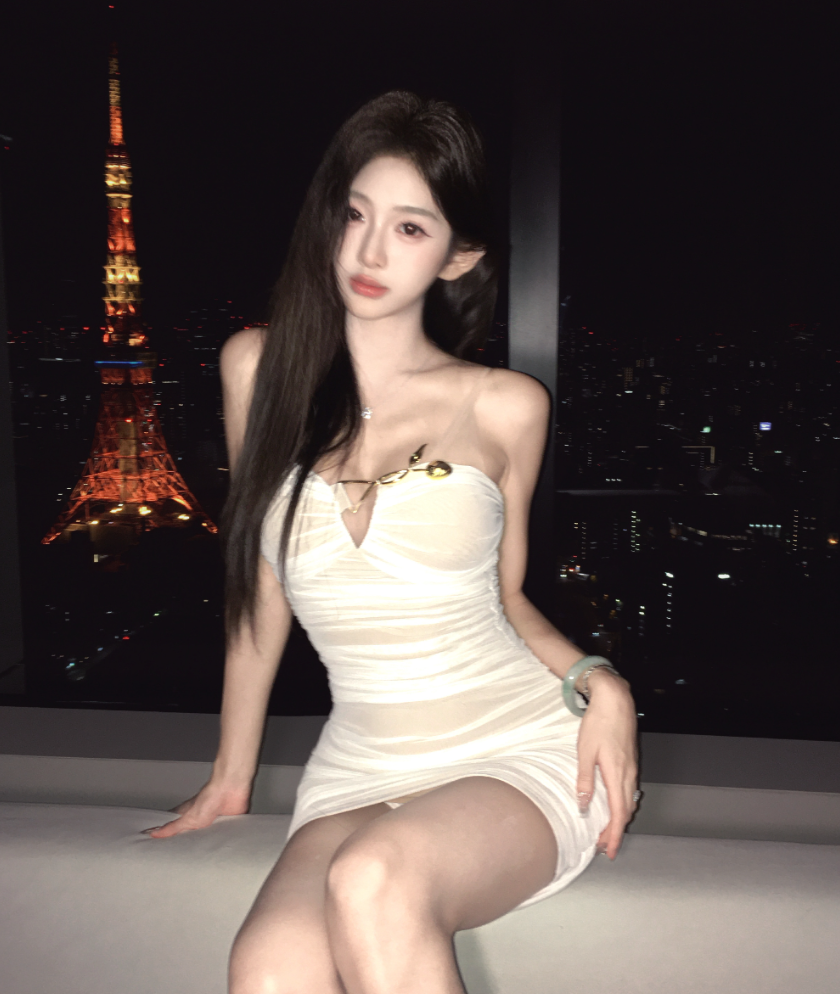 卢本伟新女友曝光？女网红“巴旦木”承认恋爱，绝口不提那个男人(图3)