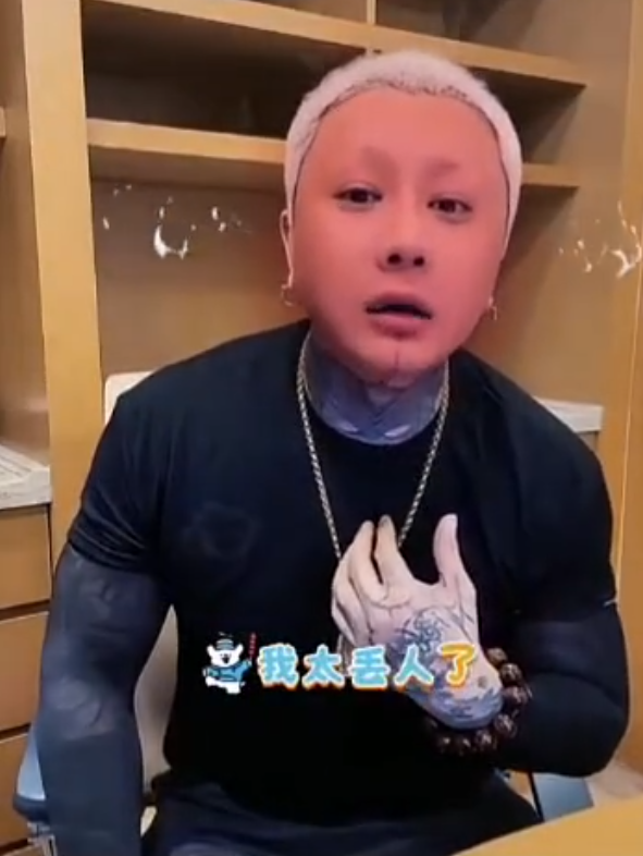 驴姐吐槽二子爷整容:兄弟变“二妹妹”?方丈吐槽自家粉丝“太寒酸”:拿不出手(图7) 驴姐吐槽二子爷整容:兄弟变“二妹妹”?方丈吐槽自家粉丝“太寒酸”:拿不出手(图7)