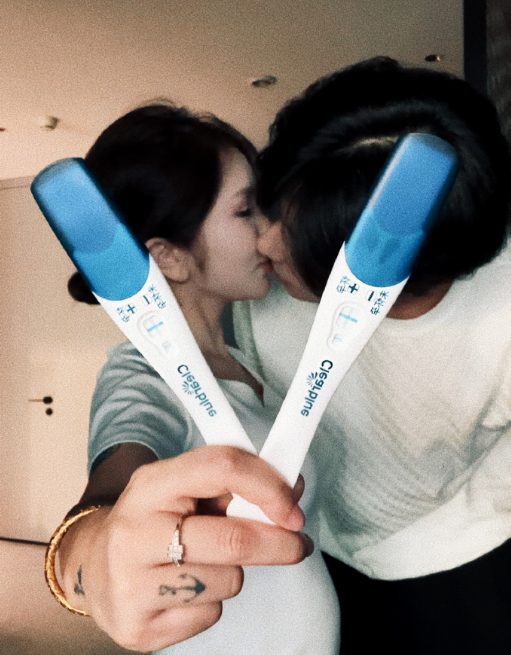 何婧婧自曝怀孕是意外,亲人去世婚礼延期,赵梓婷:麻辣烫卖出130万凭的是脑子(图2) 何婧婧自曝怀孕是意外,亲人去世婚礼延期,赵梓婷:麻辣烫卖出130万凭的是脑子(图2)