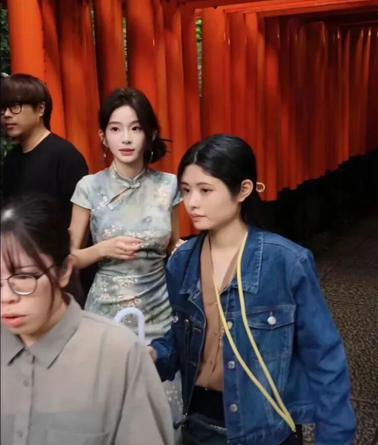 巴旦木亲述与男友相恋过程，爆料55开特殊癖好，喜欢头发多的女人(图1)