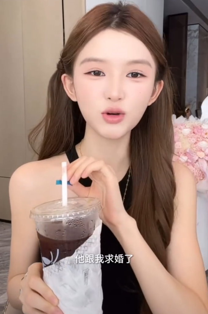 “铁岭小辉”回应打人风波:拒赔140万已付医药费,允恩回应没答应小黄豆的求婚(图3) “铁岭小辉”回应打人风波:拒赔140万已付医药费,允恩回应没答应小黄豆的求婚(图3)